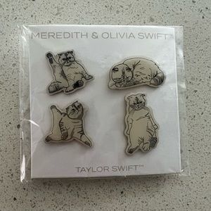 Taylor Swift Meredith & Olivia pins